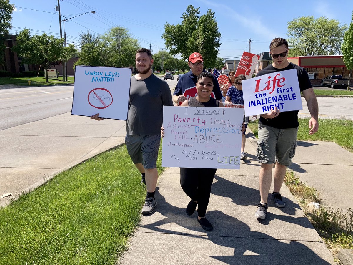 NEOhioLife's tweet photo. Akron is #ProLife! 👏👏👏

Thanks to everyone who came out for the our Anti-Abortion Rally and Baby Supplies Drive! We gathered so many baby supplies and made our pro-life voices HEARD! 

Thank you to student-leader Constance for organizing this incredible event! #ProLifeNEO https://t.co/0zoJ6QDvFS