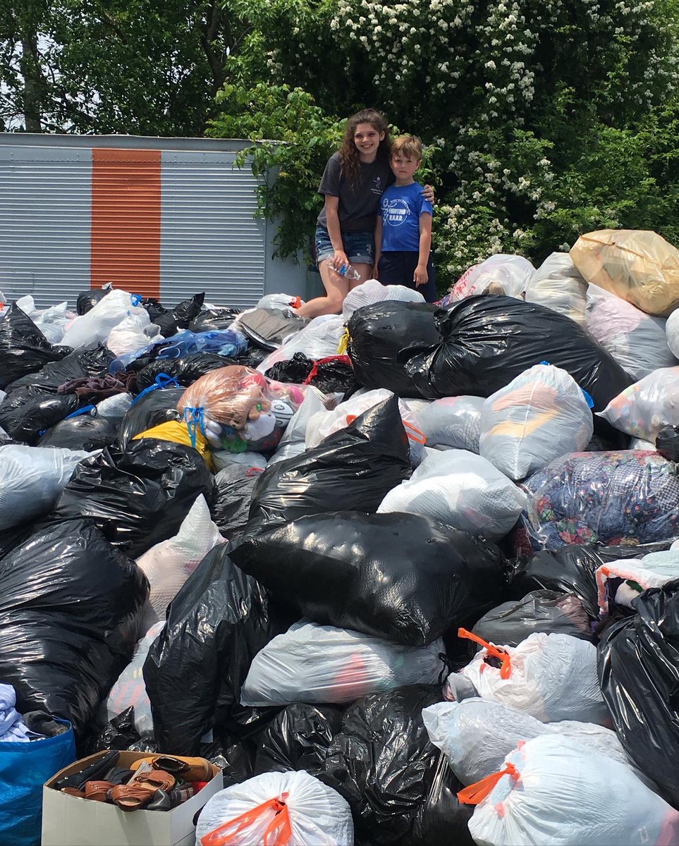 FightingHARD2's tweet photo. WE ARE 6 DAYS AWAY! 🥳 Are you joining us for our 5th annual clothing drive?

Today, we are looking back at our favorite pictures from our last drive in 2019. Although it may look slightly different, we are SO happy to come together to raise funds for our Fighting HARD kiddos ☺️ https://t.co/HSfI92dYcz