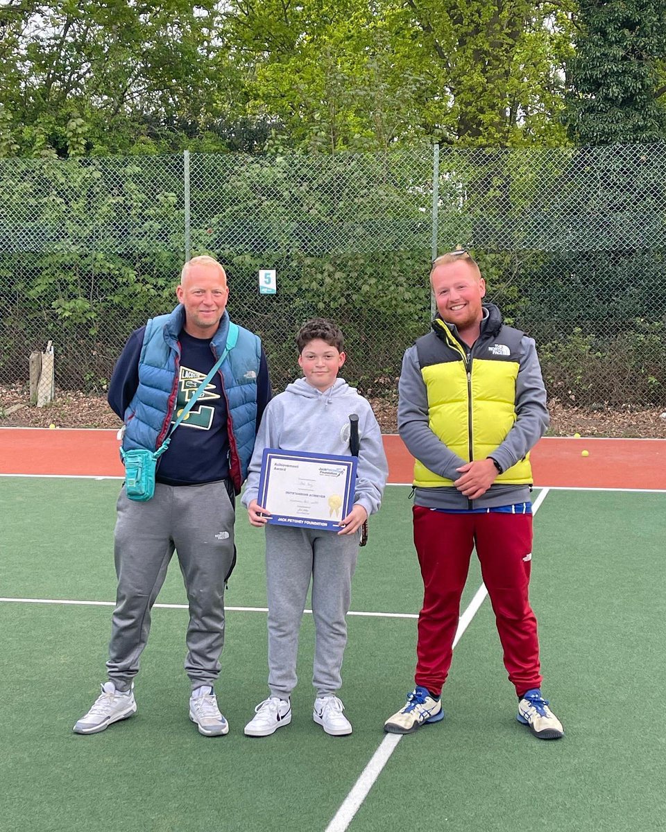 Congratulations Noah &amp; Stephen on winning your Jack Petchey awards. Keep up the hard work 🏆

#jackpetchey #jackpetcheyfoundation #tennis #award #tennistraining #tenniscoach #tenniscoaching #tennisclub #tennisplayer #tenniscourt #sport #sportscoach #sportscoaching #health