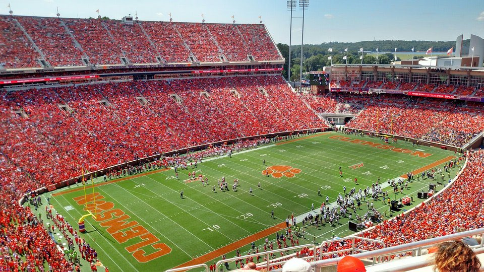 JalonKilgore's tweet photo. After a great conversation with @CoachConn I am truly blessed to receive an offer from the university of @ClemsonFB @WesleyGoodwin @PCWAREAGLES @RecruitGeorgia #AGTG https://t.co/hv1ow5SbB9