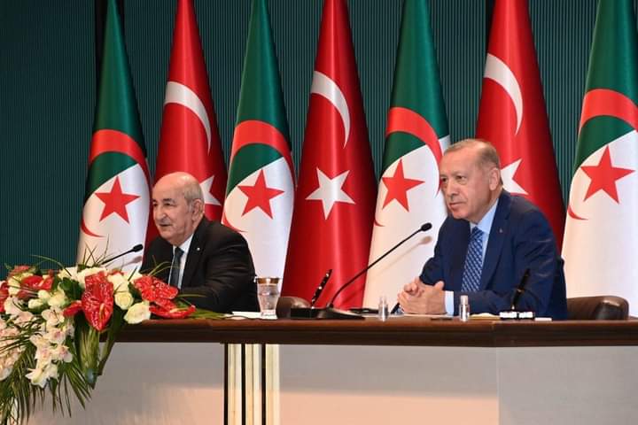eltebboun's tweet photo. الجزائر و تركيا تاريخ مشترك و مستقبل مشرق، حكمة القيادة و ثبات المواقف، شراكة استراتيجية و تعاون دائم. https://t.co/pxNbSg9c9r