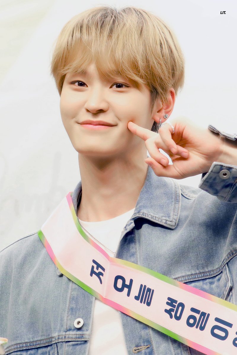 423n59's tweet photo. 220508 🍀

#템페스트 #태래 #TEMPEST #TAERAE https://t.co/8KuW2dxlqO