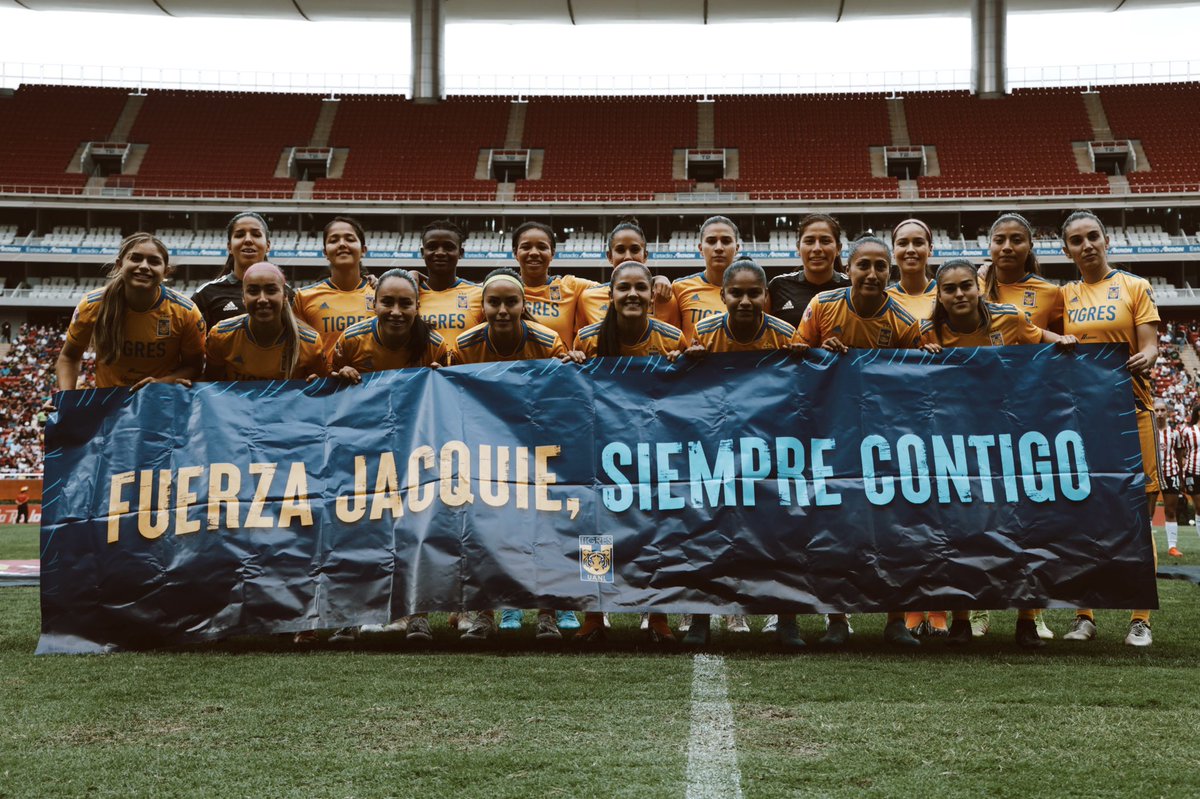 TigresFemenil's tweet photo. Hoy, mañana y… SIEMPRE CONTIGO, MAGA @lizbethovalle7 💛✨ https://t.co/doHimoBFao