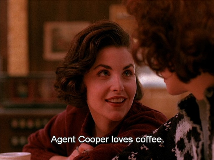 Santocial's tweet photo. Twin Peaks es la mejor serie de la historia por muchas razones, pero la más importante para mi es lo importante que es el café en la narrativa https://t.co/2XCZ6Qm1Yv