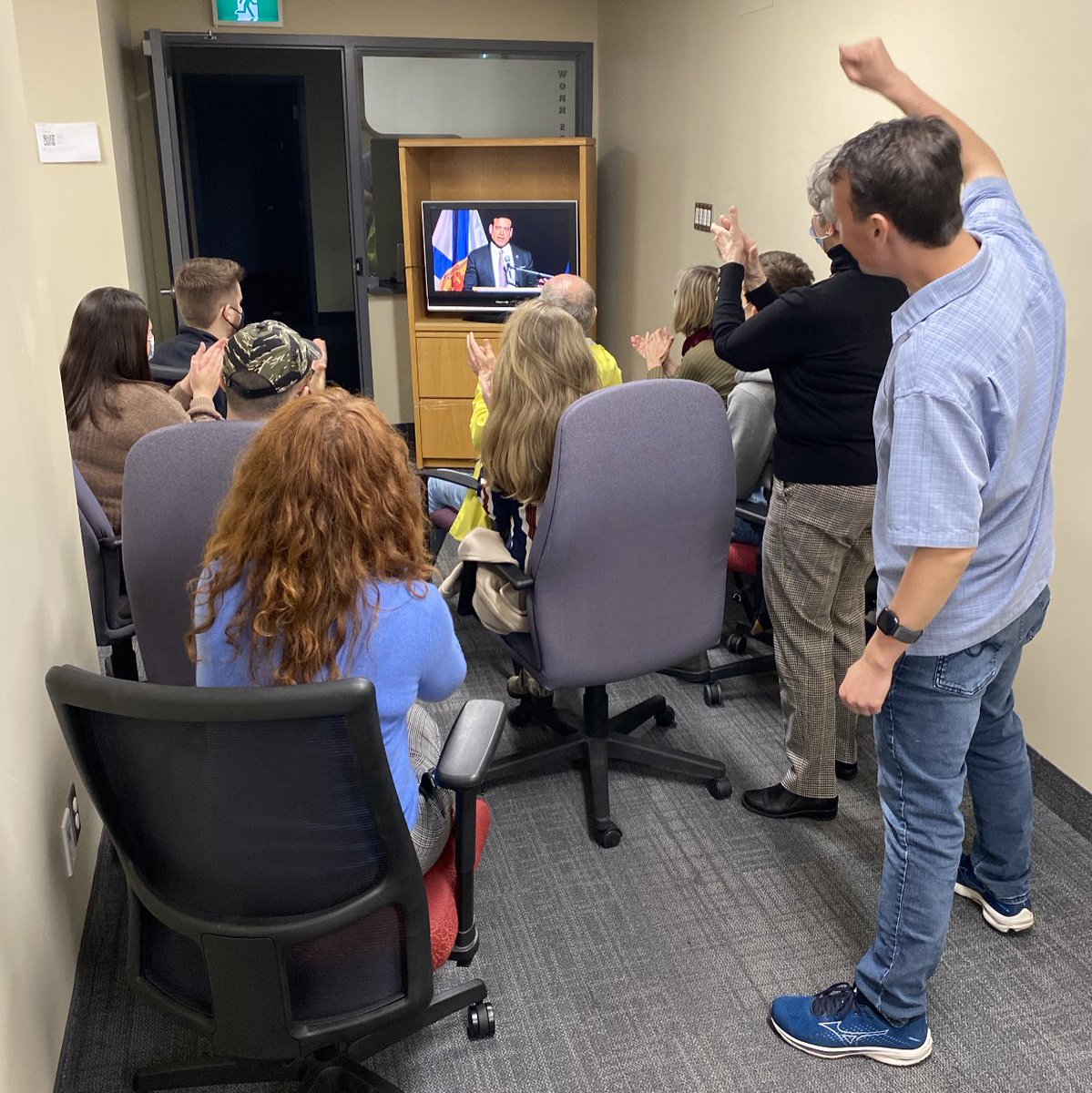 Happy to have my amazing team cheering along during the debate! #ReadyToWin