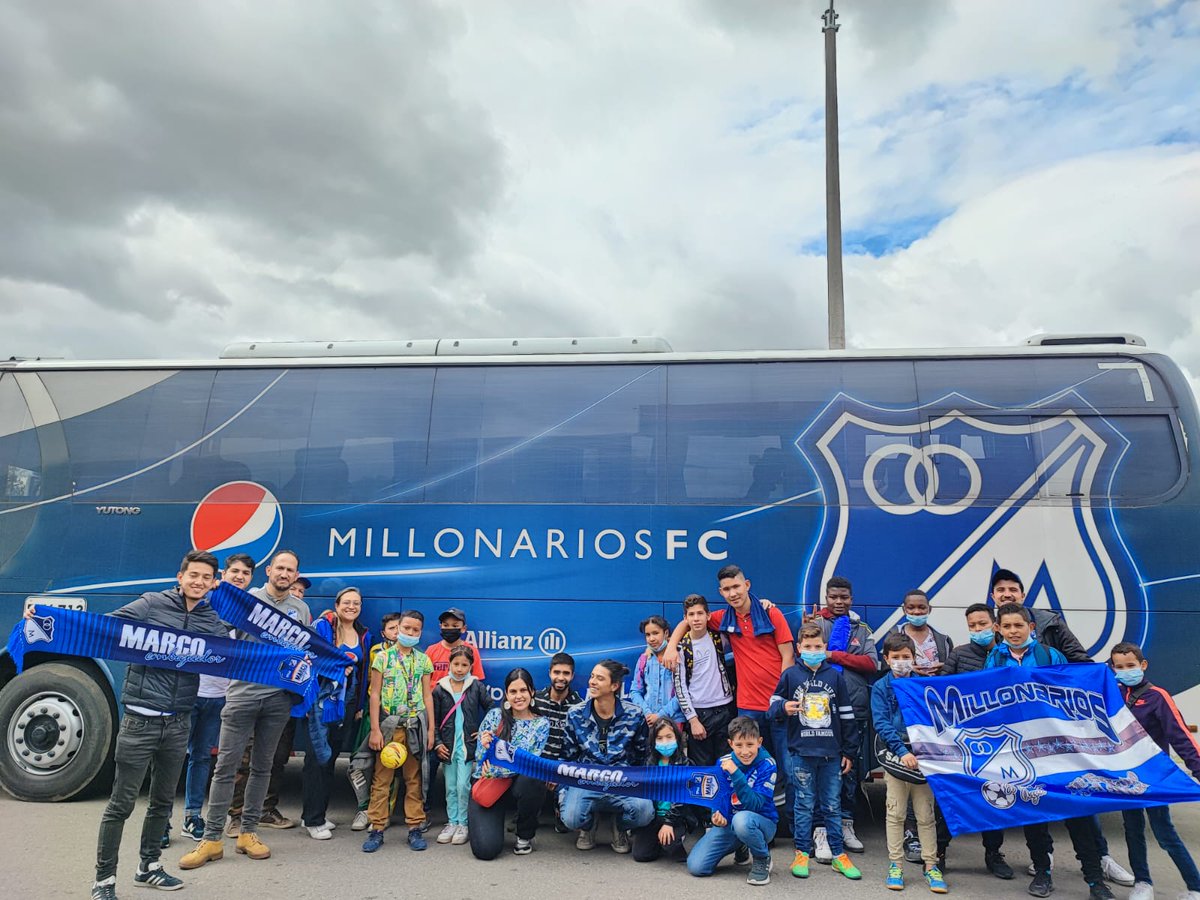 MarcoEmbajador's tweet photo. El sábado en el doblete del Campín estuvimos con #ElParcheDeAmigos gracias a @MillosFCoficial y a @UNIBAM_MFC. Una linda experiencia para muchos niños que no conocian el estadio y querían ver al equipo de sus amores. El primer paso... https://t.co/dIVaQAaFMD