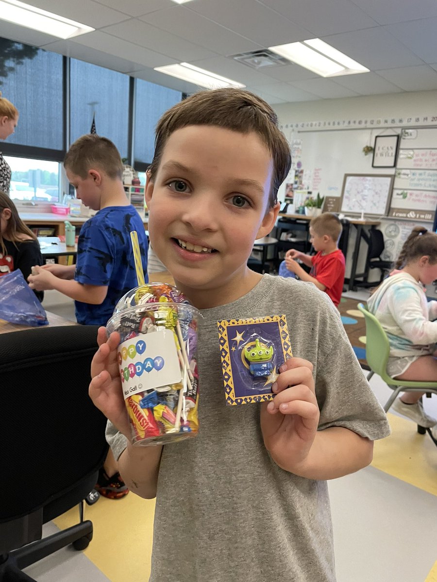 LynnetteMGall's tweet photo. Happy 8th Birthday T! We were so happy to celebrate you today ❤️ #onevillage #secondgradecadets https://t.co/e8K2joCSGY
