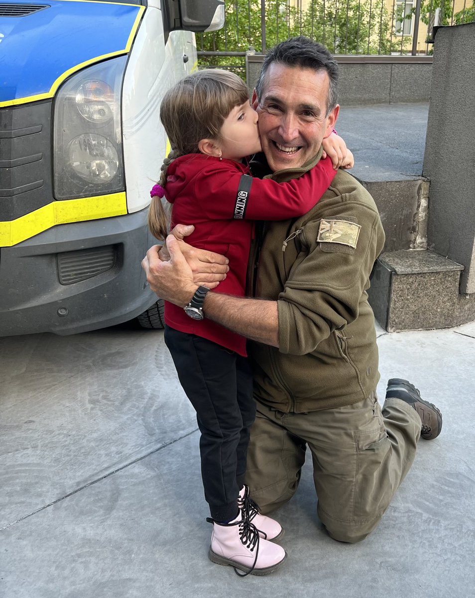MarcusFillinger's tweet photo. Even in war there can be special moments of joy and friendship. Meet Emilia, the daughter of my wonderful friends Alex and Enna. Emilia is a little angel, helping her mum and dad deliver humanitarian aid to both animals and humans in areas where most will not travel. 
#Ukraine https://t.co/JbTg72Fxjs