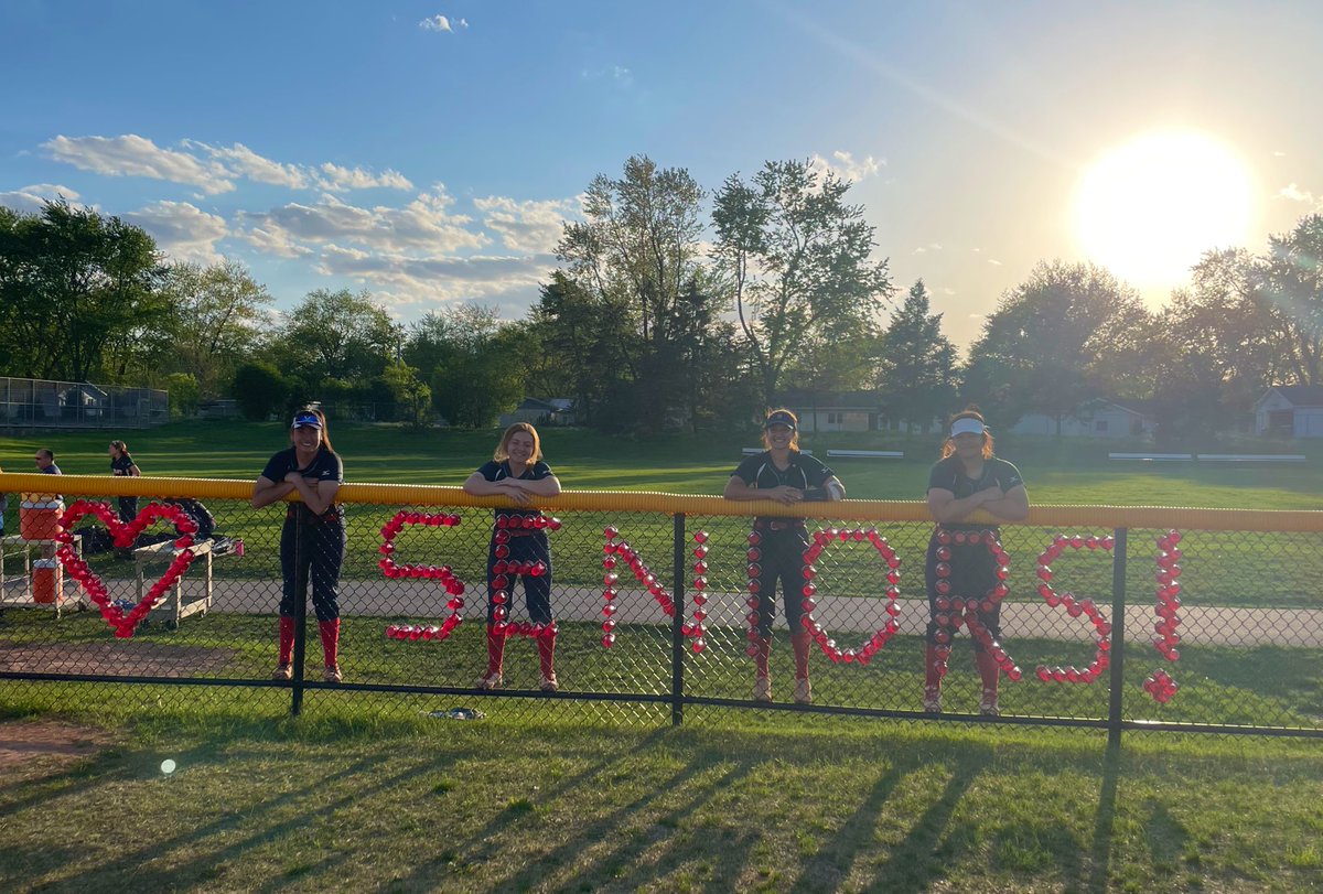ConantSoftball's tweet photo. 💙Successful Senior Day❤️ Thanks for all that you have done for this game and program 🥎 We love you ! #OnceACougarAlwaysACougar https://t.co/SmEjIQr8Yw