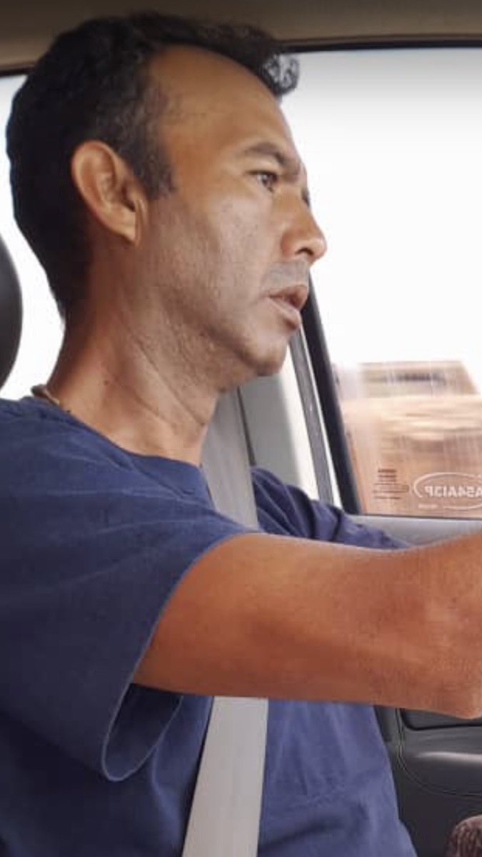 Lamento profundamente la desaparición física de este hermano de la vida. Encontró la muerte en un corral de ordeño, trabajando ganado. El toro padrote lo embistió y le cegó la vida. Hay luto en la familia ganadera del estado Falcón.