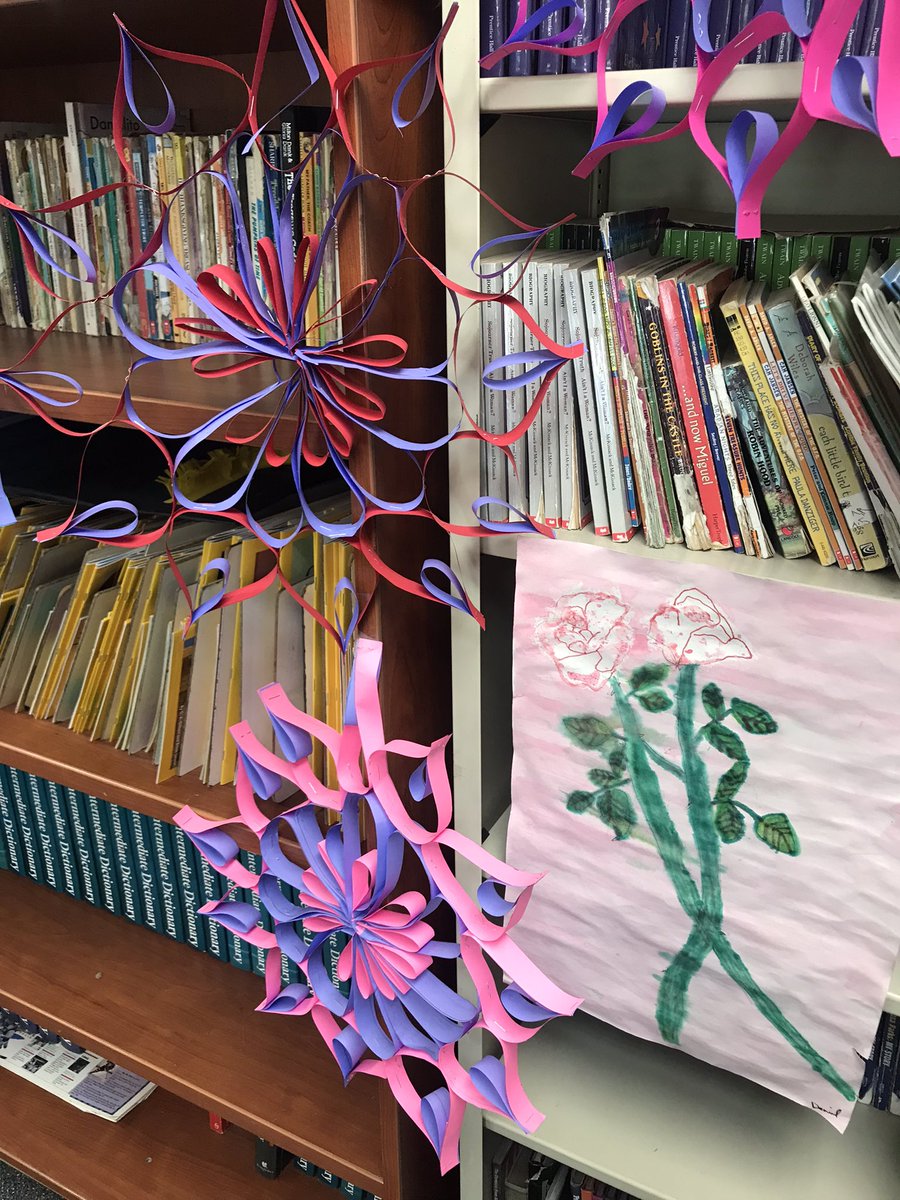 ReneeWellsSTEAM's tweet photo. Not mine but I wish they were!! 😍#art #Students #Teachers #AcademicTwitter #STEM #STEMeducation #STEMed #kidsdeserveit no #workshits! https://t.co/YgSxjNmkB3