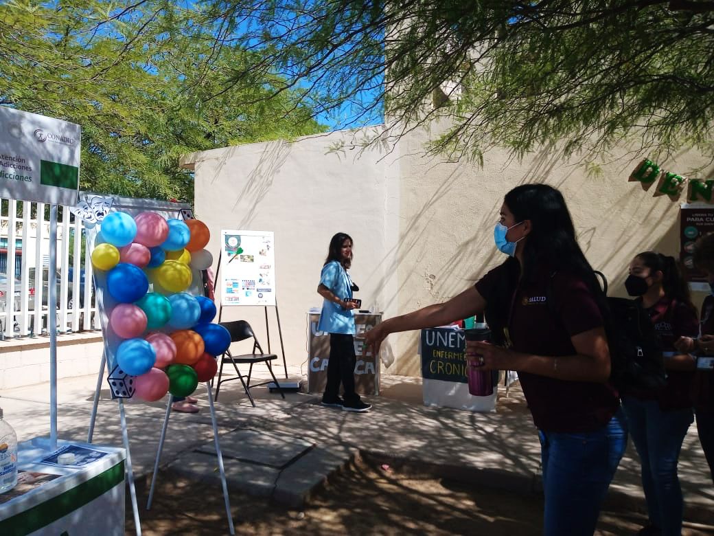 UCaborca's tweet photo. Módulo información 1ra. Jornada Nacional de Salud Pública 2022 del 16 al 27 de mayo, con el lema: "1, 2, 3 por nuestra salud" #capacaborca #usatucapa #CONADIC #CuidaTuSaludMental #saludpublica https://t.co/u0z8WWCROZ https://t.co/gca8BtHayH