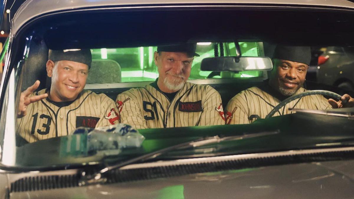 GBNewsdotcom's tweet photo. Alex Rodriguez gives a behind-the-scenes look at DirecTV’s ‘Ghostbusters’ inspired MLB commercials - https://t.co/mBYVZt7spu
#Ghostbusters #GOATbusters #DirecTV #AlexRodriguez #DavidOrtiz #KenGriffeyJr #RandyJohnson #MLB #Baseball https://t.co/DnJprXZ8Eq