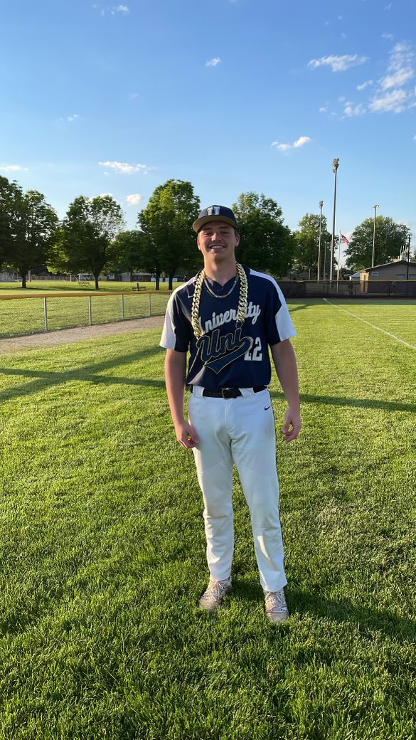 UHSBaseball tweet media