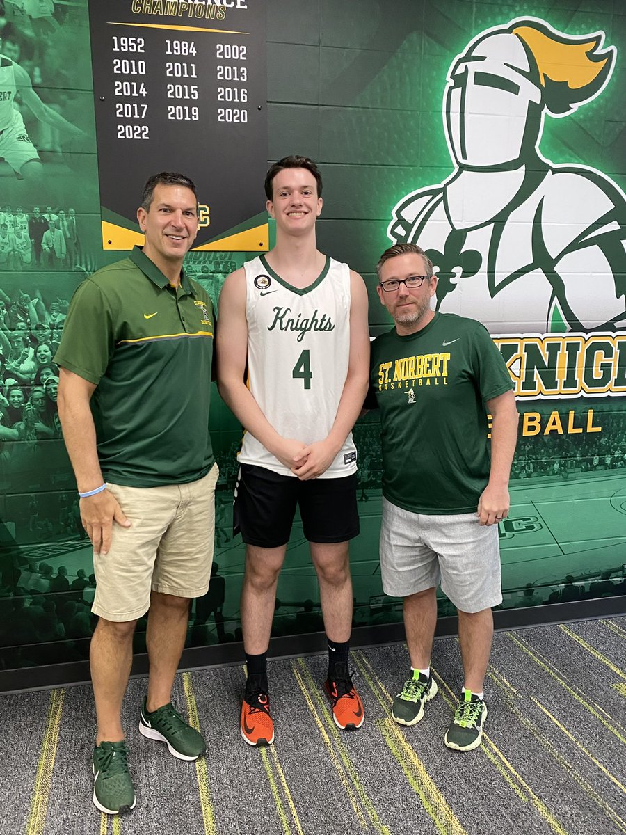 TylerJ_44's tweet photo. Thank you to Coach Grzesk and Coach Flora for the awesome visit today and for offering me the opportunity to further my athletic and academic career at St. Norbert College. @SNCMensBB @CoachGaryGrzesk @OEWolvesbball @M14Hoops_Boys https://t.co/KcIayVlgce