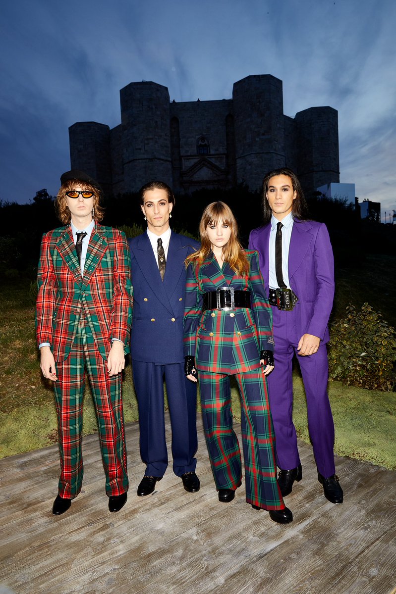 gucci's tweet photo. Arriving at the #GucciCosmogonie fashion show at #CastelDelMonte in Italy, members of the band #Måneskin were captured by @ZOEMCCONNELL in sartorial looks from the #ExquisiteGucci collection. @thisismaneskin #AlessandroMichele https://t.co/eWCkGmuWEY