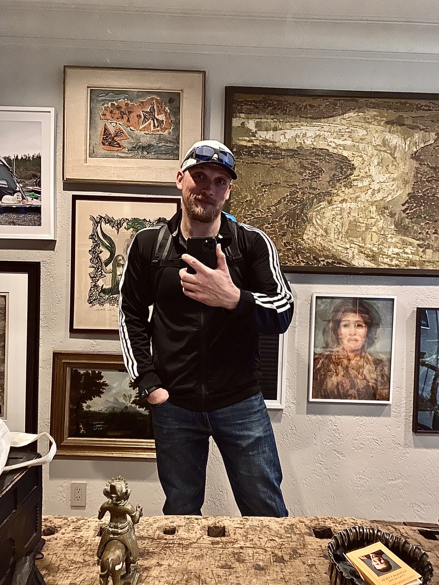 h3xcollective's tweet photo. @veecon Coming from Alaska, really excited to spread positivity, meet the community, and build strong relationships! https://t.co/OakUiTBeZt