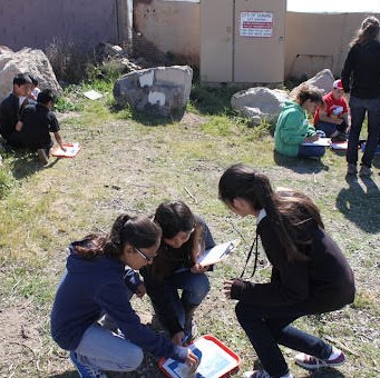 CAGreenRibbon's tweet photo. Meet our #CAGreenRibbon School, Silver Award, Parkview Elementary, Hueneme Elementary!⁠ 
@ParkviewMustang uses concepts of sustainability and the environment as a context for learning Science, Technology, Engineering, and Math across all grade levels.
@HuenemeElemSD https://t.co/GdeJP4HYUm