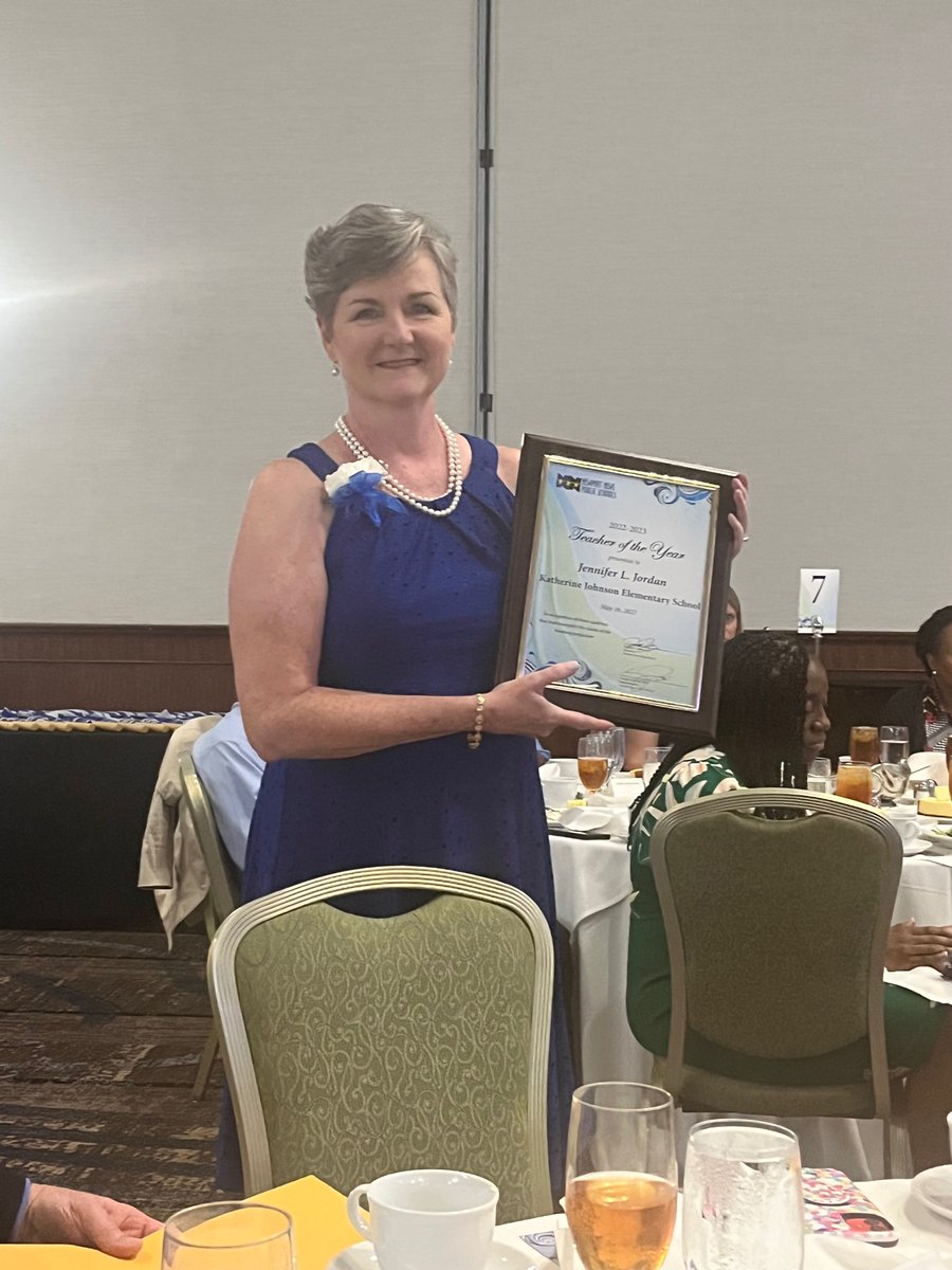 𝙲𝚘𝚗𝚐𝚛𝚊𝚝𝚞𝚕𝚊𝚝𝚒𝚘𝚗𝚜 𝚝𝚘 𝚘𝚞𝚛 𝚃𝚎𝚊𝚌𝚑𝚎𝚛 𝚘𝚏 𝚝𝚑𝚎 𝚈𝚎𝚊𝚛, 𝙼𝚛𝚜. 𝙹𝚘𝚛𝚍𝚊𝚗! 𝚃𝚑𝚊𝚗𝚔 𝚢𝚘𝚞 𝚏𝚘𝚛 𝚋𝚎𝚒𝚗𝚐 𝚊 𝚠𝚘𝚗𝚍𝚎𝚛𝚏𝚞𝚕 𝚁𝚎𝚊𝚍𝚒𝚗𝚐 𝚂𝚙𝚎𝚌𝚒𝚊𝚕𝚒𝚜𝚝. 𝚆𝚎 𝚊𝚙𝚙𝚛𝚎𝚌𝚒𝚊𝚝𝚎 𝚢𝚘𝚞 𝚊𝚝 𝙺𝙹! 

#NNPSProud #TOTY ❤️🖤