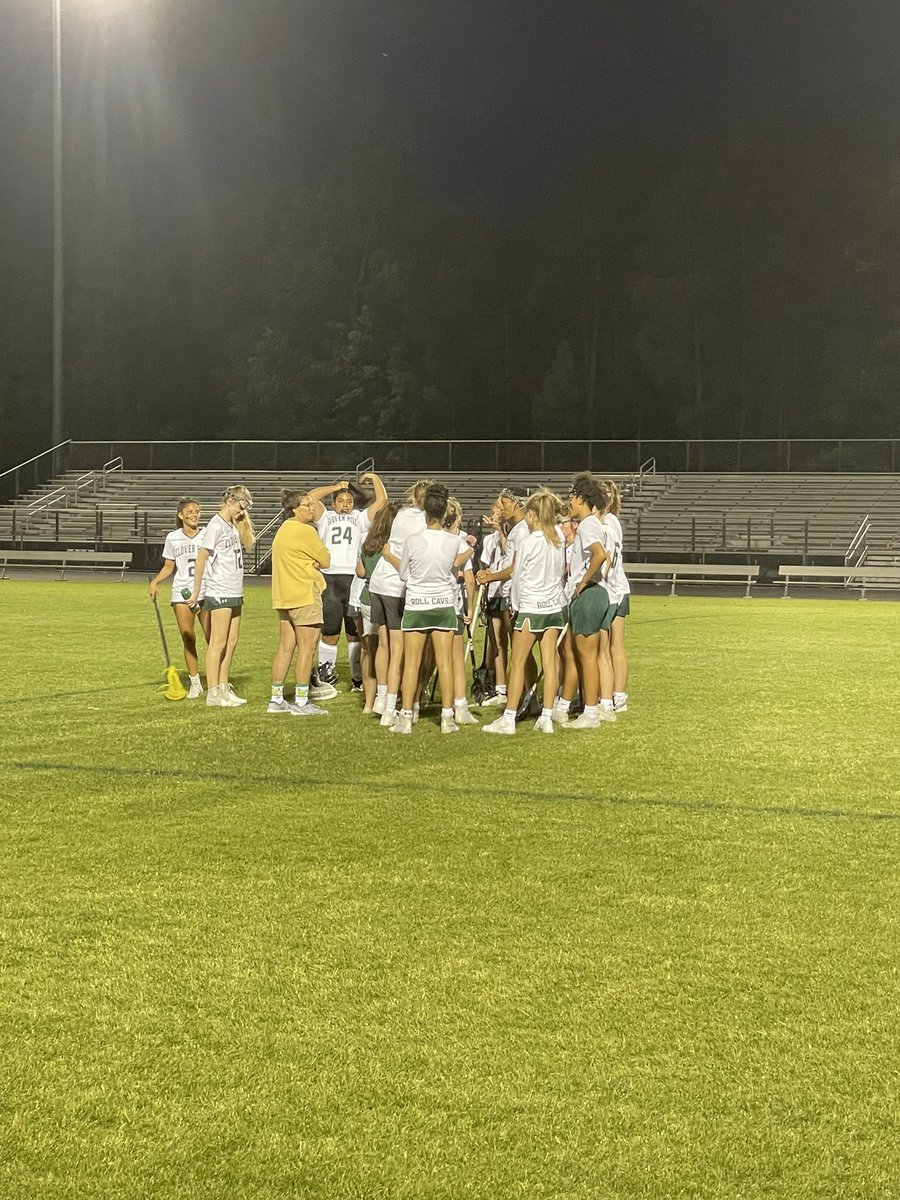 JPhillips_CCPS's tweet photo. Another big win on Senior Night! #GoCavs @cloverhillhs @CHHSAthletics https://t.co/BAYx1yXJ5l