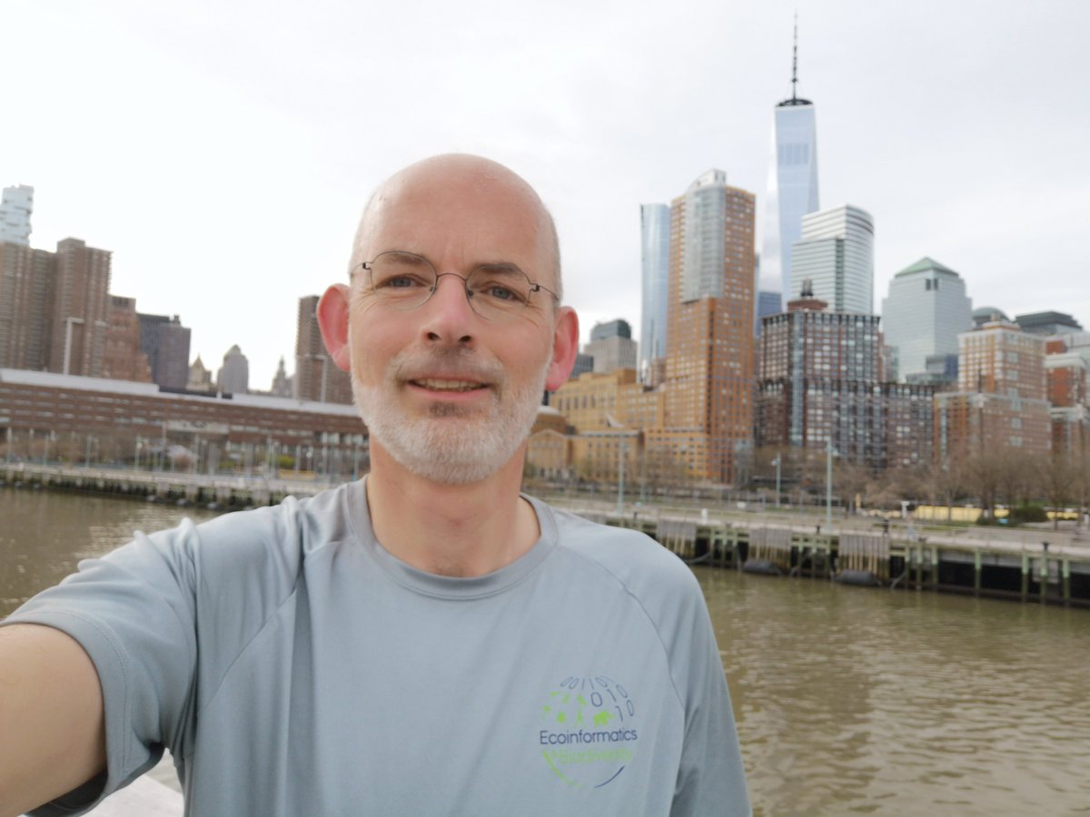 JCSvenning's tweet photo. Our @EcoinfAU running t-shirt gets around :) (from a few weeks back) #ecoinfrunning #Manhattan #OneWorldTower https://t.co/DWK8Mp4nWV