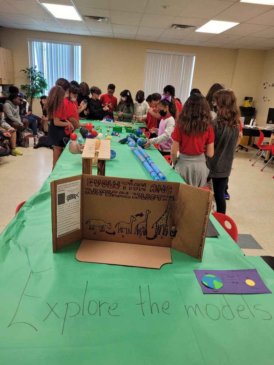 RECSTapestry's tweet photo. On Friday 5th grade visited a Middle School science classroom. They observed different cells & unicellular organisms through microscopes, explored different models and created their own molecules. #CSUSAToday #TITANPRIDE #TitanScience https://t.co/JitN8zEXOb