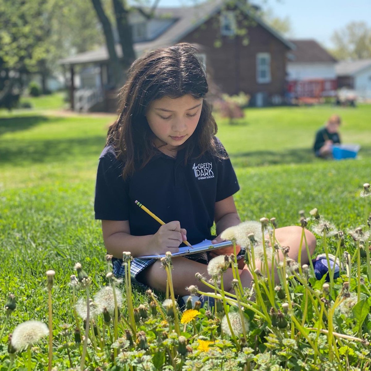GreenParkLS's tweet photo. What better way to spend a day like today than writing poetry in the great outdoors as part of your English/Literature lesson? 🙌🏽 That’s exactly what 2nd graders did and what a success it was! ☀️
#GPLS #discovergreenpark #studentsofgreenpark #outdoorclassroom #stlgradeschool https://t.co/GlxqZg2hxZ