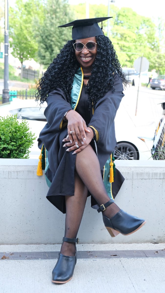 Fitchburg_State's tweet photo. Smile if you have an advanced degree 😀🎓#graduatecommencement #fitchburgstate #fitchburgstategrad2022🎓 https://t.co/V7fXjRR6l0