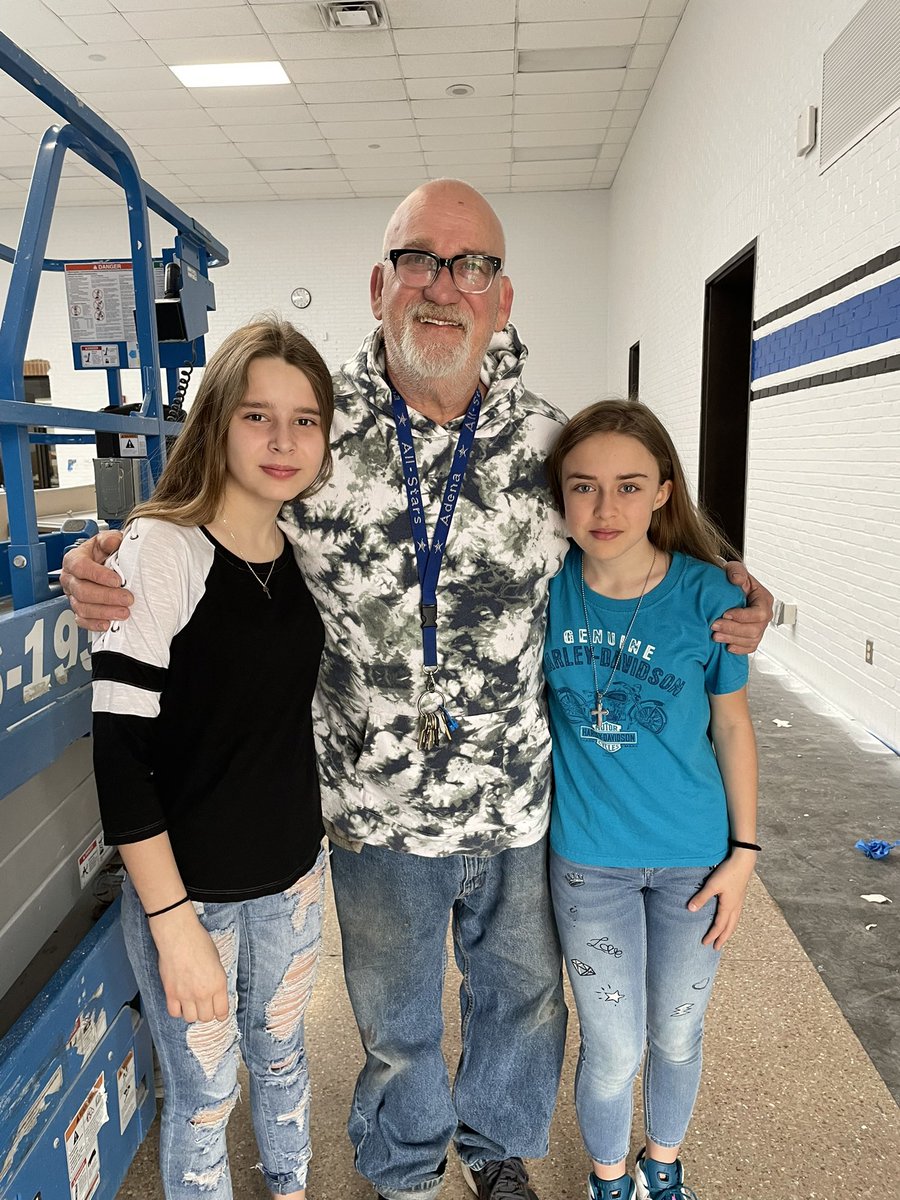 Chrissy052008's tweet photo. @AdenaElementary Yep, this has hit me hard 😢. We are so VERY happy for you Mr. John but we are going to miss you big time!! My girls, hubby and I have enjoyed working with you on tons of Adena projects and events. LOVE YA MEAN IT!! https://t.co/tm6z4zXGLM