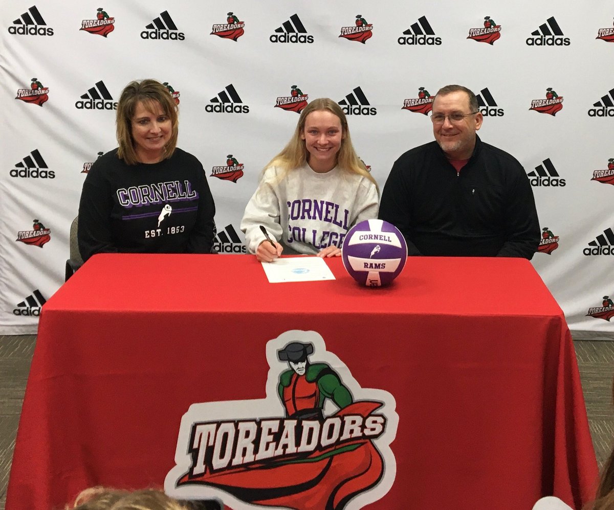 BooneActivities's tweet photo. Congratulations to Emylyn Hockemeier on her commitment to Cornell College! She will be an excellent student-athlete for the @CornellCollege community.  We wish you all the best Emy! 
#RollDors #DorsCommit
@SportingBoone @BooneToreadors https://t.co/IOgEVBLREQ