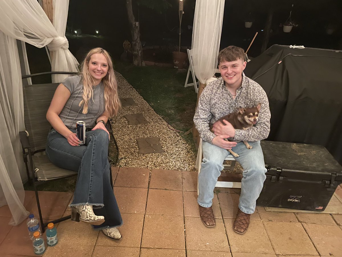 Meg 😎 tweet media