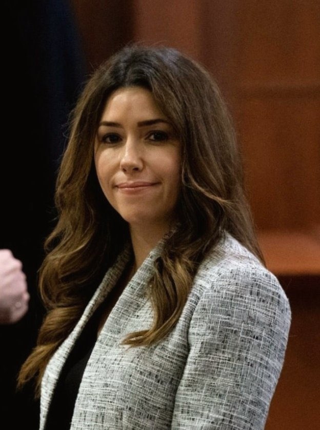 Im_vkolhi's tweet image. She's a QUEEN 👑

Just proved Amber Heard didn't treat a broken nose multiple times when she was with Johnny.
Amber Lied under oath

Amber Turd 🤣🤣🤣😂

#JusticeForJohhnyDepp
#JohnnyDeppVsAmberHeardTrial