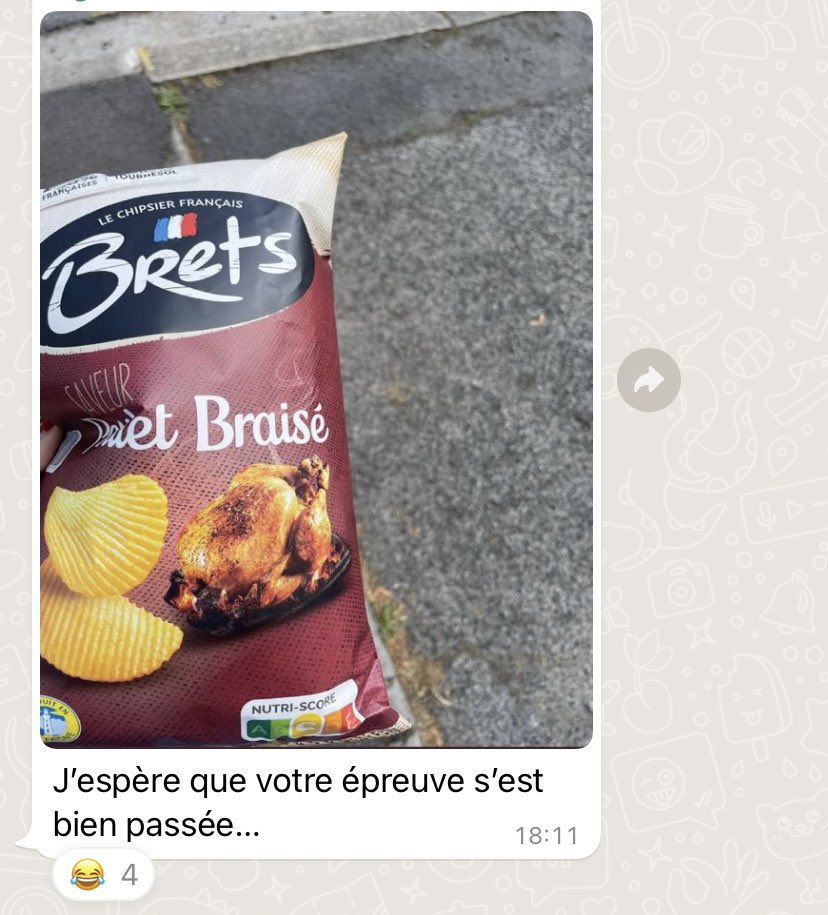 descharles_rose's tweet photo. Après l’épreuve de #CEJM, notre prof nous envoie ça 👍🏼 elle est hilare vraiment 🥲 https://t.co/muB6dUNuFh