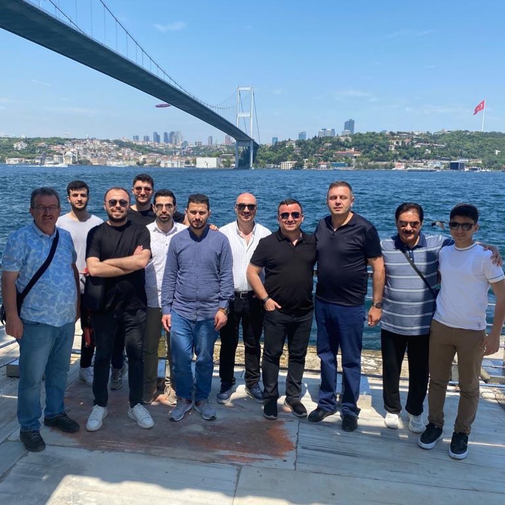 _MustafaALTIN_'s tweet photo. Çekirdek kadromuzla gerçekleştirdiğimiz “Kültürel ve Tarihi İstanbul Gezisi” ile moral ve motivasyonumuzu tazeledik. 

Allah birlik ve beraberliğimizi daim etsin…

#altıninşaat 
#temelindegüvenvar 
#altınherzamankazandırır #bizimbaşarımızsizinyuvanız https://t.co/7Zl4vARsLb