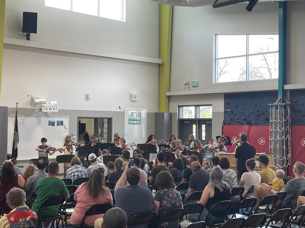 GFPSMusicandArt's tweet photo. This is a nice way to start a very busy week of Spring programs. Enjoying Giant Springs 5-6 grade concert this afternoon. Lots more to come this week! https://t.co/nWvMezfQjY