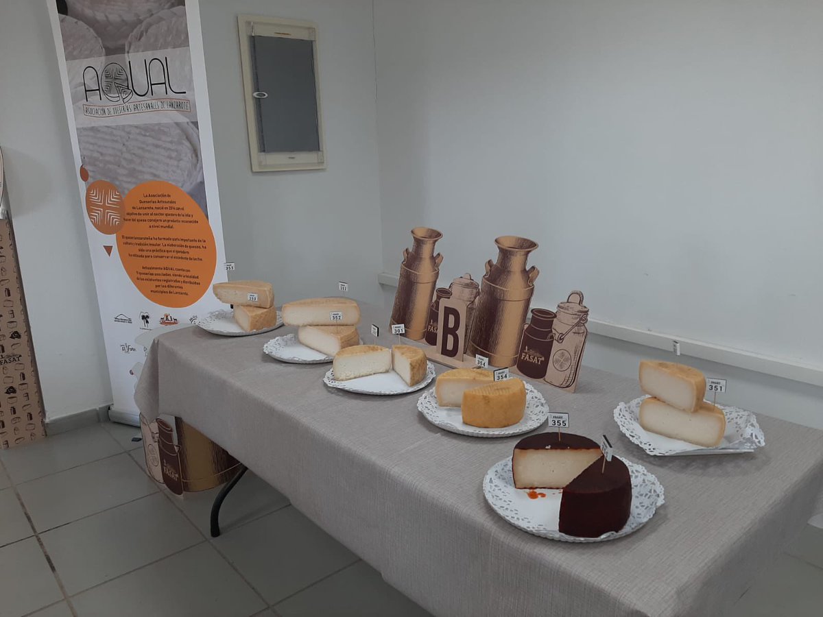 Finca_de_Uga's tweet photo. Orgullosos por los premios recibidos en el I Concurso Insular de #Quesos de #Lanzarote ¡Gracias! ❤️

▶️ Queso de leche pasteurizada: queso tierno 
▶️ Queso de leche pasteurizada: queso semicurado
▶️Mejor queso de Lanzarote 2022: Secreto del Majo

#aqual #fasat https://t.co/6fSPadSgtu