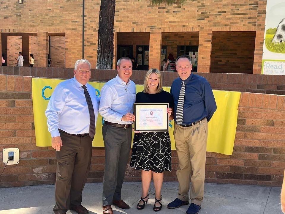 Mrs. Evans tweet media