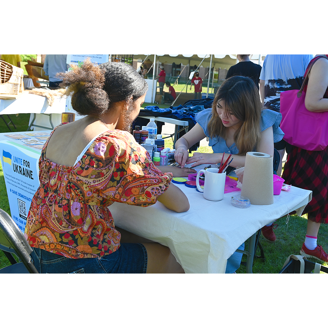 ashburycollege's tweet photo. Here is another look at some of the many booths, sporting events, and happenings from Saturday’s Springfest! We hope to see you out there enjoying the festivities next year! #spring #springfest #springfest2022 #springtime https://t.co/A7KkkUSAi9
