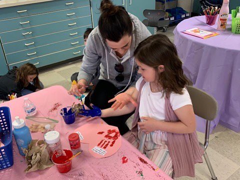 PCCS_Official's tweet photo. First grade students at Tonda Elementary put together and ran a Spa Day to pamper their moms for Mother’s Day the other week. They gave their moms beautiful manicures, back massages and made a hand-painting craft together!
#PCCSCreatingtheFuture #LearnPrepareThrive https://t.co/1zne1mSAAR