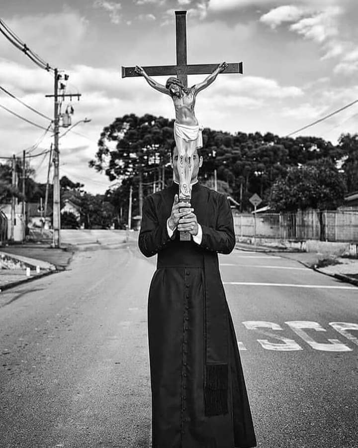 ezerime86's tweet photo. "Stat crux dum volvitur orbis."⁠
⁠
"The Cross is steady while the world is turning."⁠
⁠
~Carthusian Motto https://t.co/Fz81uWe4ec