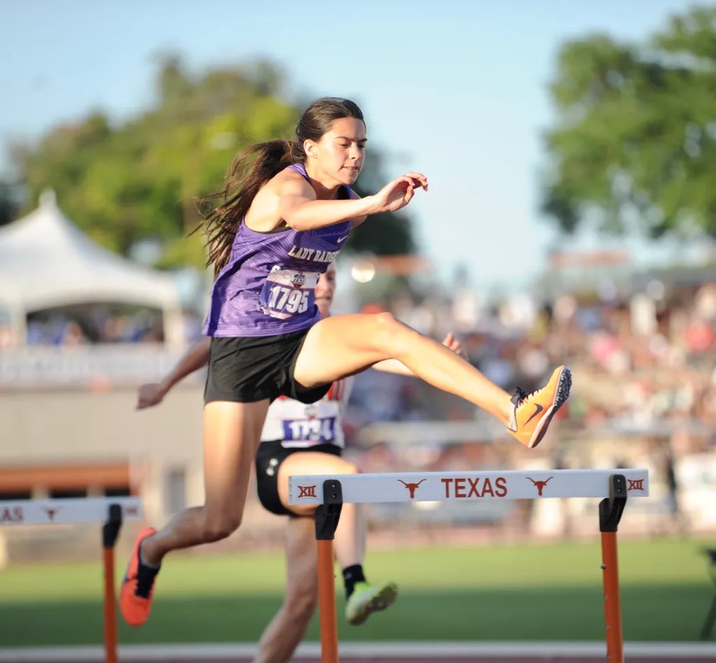 CarsonDField's tweet photo. Merkel sent one girl to the state track and field meet but finished 11th in the Class 3A girls team standings.

That shows the dominant performance of senior @AlyssaOMalley1 at state. 

She is the Big Country player of the week. Read: https://t.co/PO3a2lIPz1 @kates_will https://t.co/9uuGsru5Wt