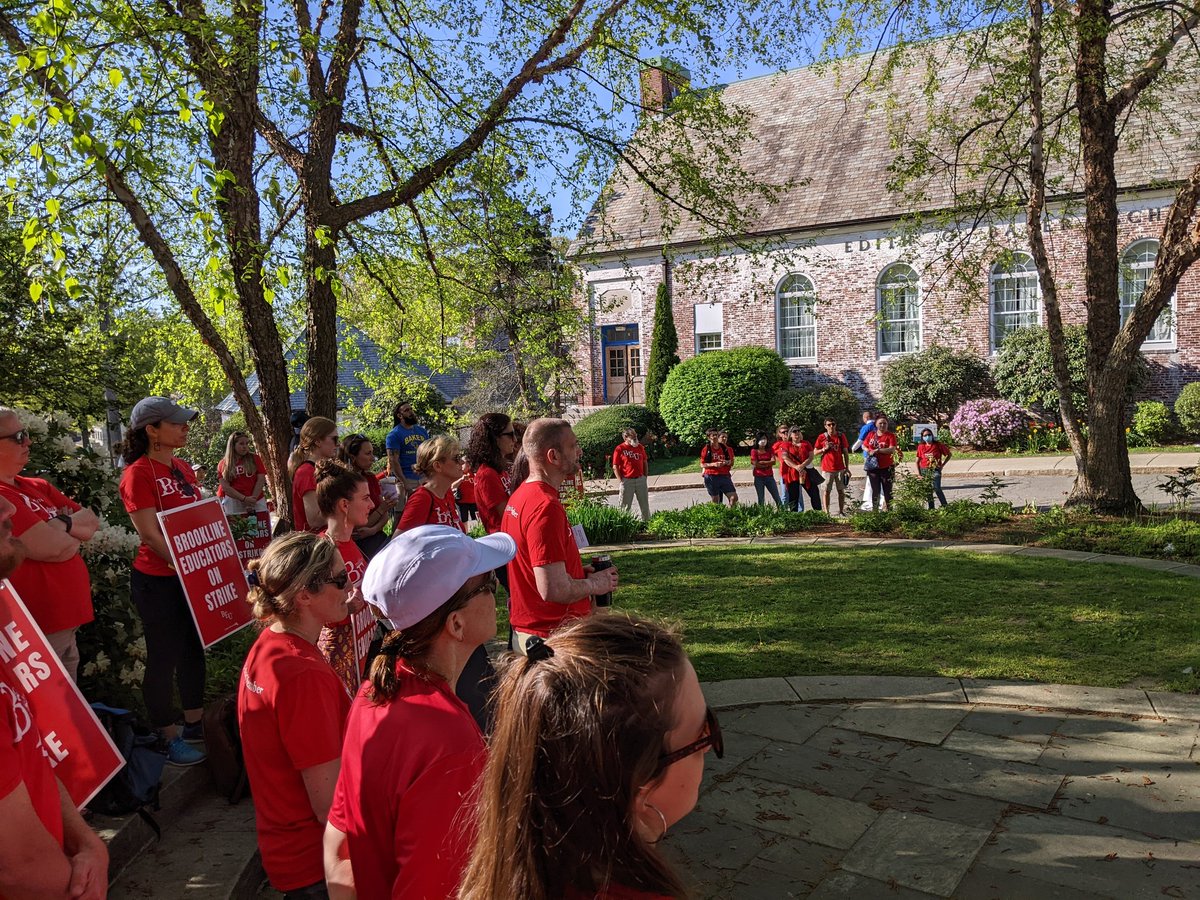 MsGonyer's tweet photo. @BeuBrookline  Baker pride (2 of 2 tweets) https://t.co/Y57xoY1Yfl