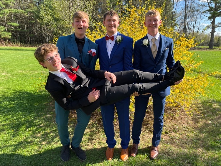 GACSchools's tweet photo. A few more prom pictures featuring some of our GAC students. This year’s prom theme was Enchanted Forest.  The entrance had potted trees with lights and hanging terrariums with flickering candles leading to the show stopping wisteria archway. Pizza was served after the dance. https://t.co/yvzWGYHhC9