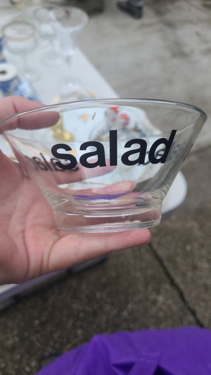 bakingbrunette's tweet photo. Does having a salad bowl that proclaims itself as a salad bowl encourage one to eat more salads? (I ended up not getting it) https://t.co/sOuYYMYaDd