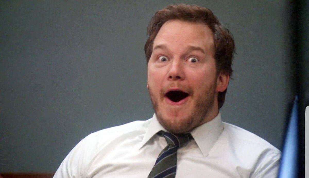 Me walking into The Diamond Center for the first time VS me walking into The Diamond Center for the 100th time