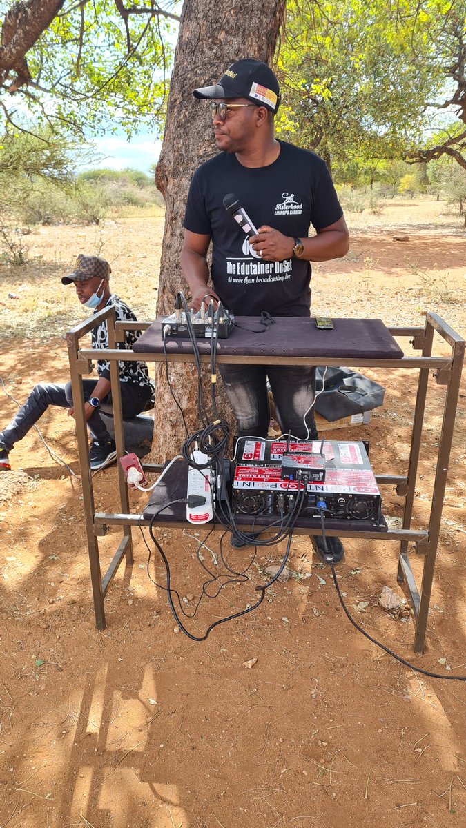 LloydMungoni's tweet photo. Day 6 : 16/05/2022
Targeted places:Lukange Pry &amp; Village, Dolongwe.
Risk Communication and Community Engagement (RCCE).    
#YourMessenger #HumanitarianWork #YourMC 
"Its More Than Broadcasting Live"
The Edutainer OnSet🎙 https://t.co/QrN50ciGhd