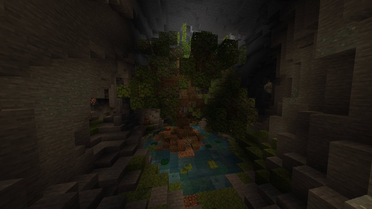 DrowsierCloud's tweet photo. Here is some of what we been working on. We still have some work to do on it but is getting there. This terrain was build on bedrock edition with the help of commands. 

#Minecraftbuilds #Minecraft #minecraft建築コミュ https://t.co/2QiOwXiiVy
