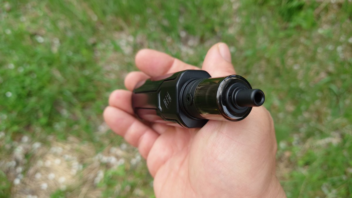 CebrjowHwScHCkj's tweet photo. 皆さん、おはよっチェ😆👍今日も宜しくご安全に。🙇💦#WISMEC #SINUOUSP80 + #YachtVape #pandoramtlrtav2 😋💦 #VAPE #vape好きな人と繋がりたい #VAPE好きと繋がりたい #VAPE初心者 https://t.co/nKnUnOwGP5