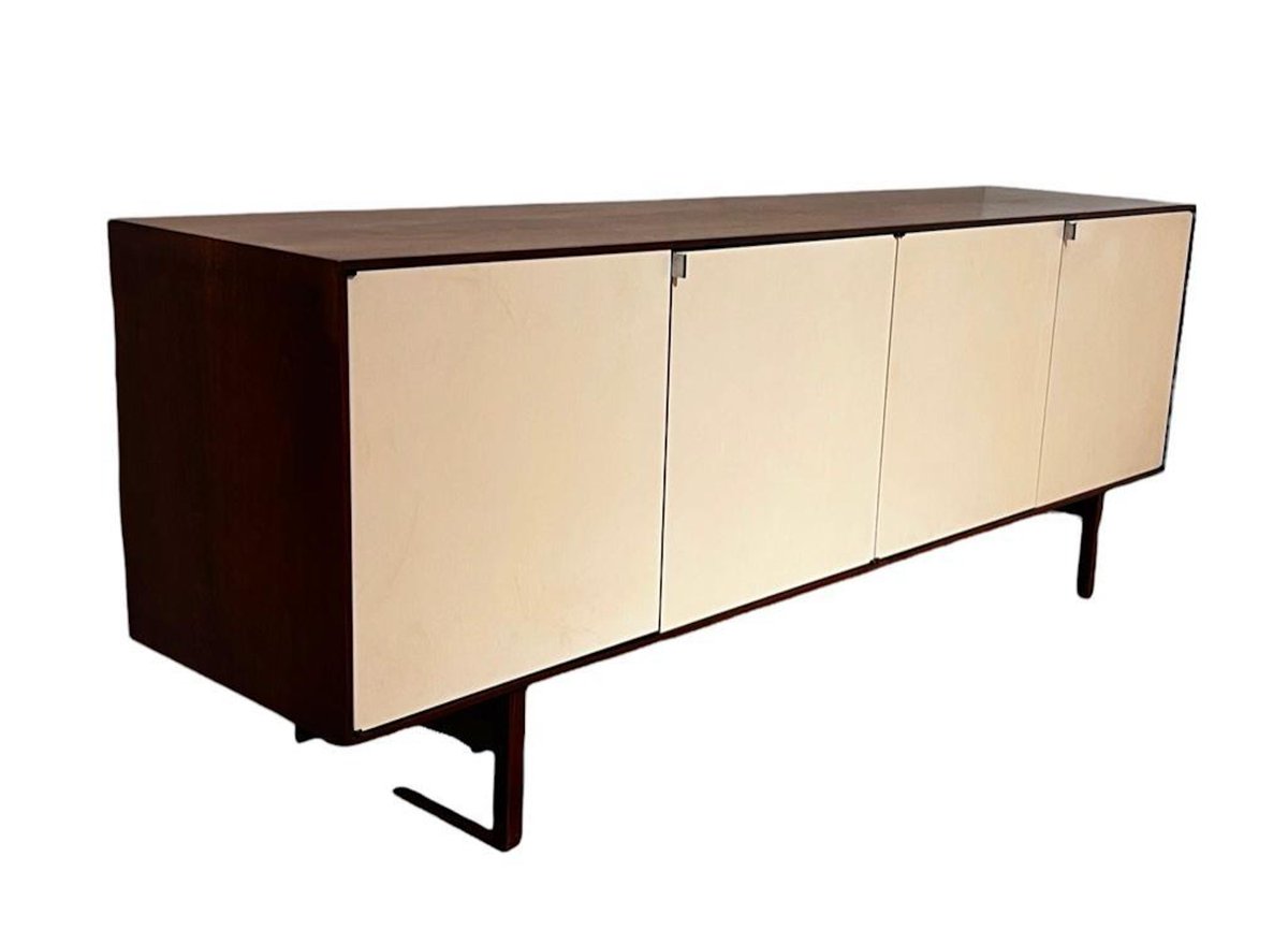 dowarchmis's tweet photo. The May Modern Auction-Bidding Has Started - https://t.co/dsBiGgi97X https://t.co/XQxUZXeiJa