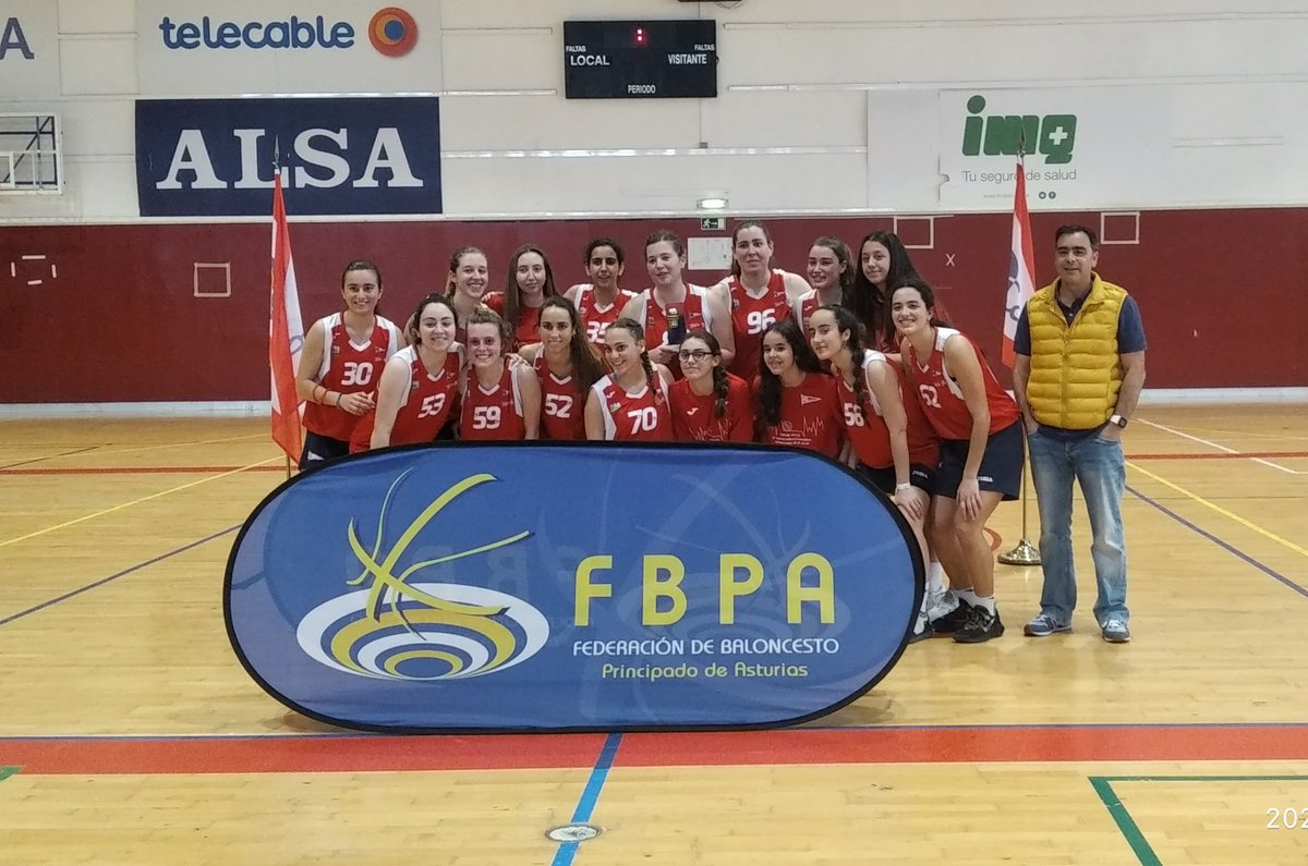 FBPA_asturias's tweet photo. 💠 COMPETICIONES // PRIMERA DIVISIÓN AUTONÓMICA FEMENINA //Entrega de premios a los equipos participantes en la Final A4 Primera División Autonómica Femenina. @RGCCBaloncesto @arganosafem #HotelLaEstacion @villadeluancocd @asturianabasket https://t.co/fHl5D5dv3l